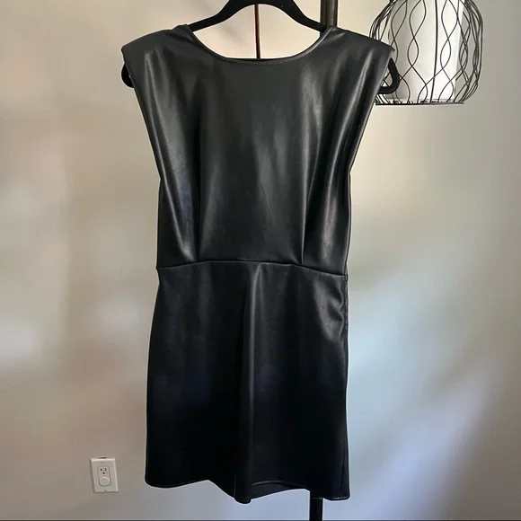 en Saison Womens Faux Leather Sleeveless Mini Dress - Black - Small